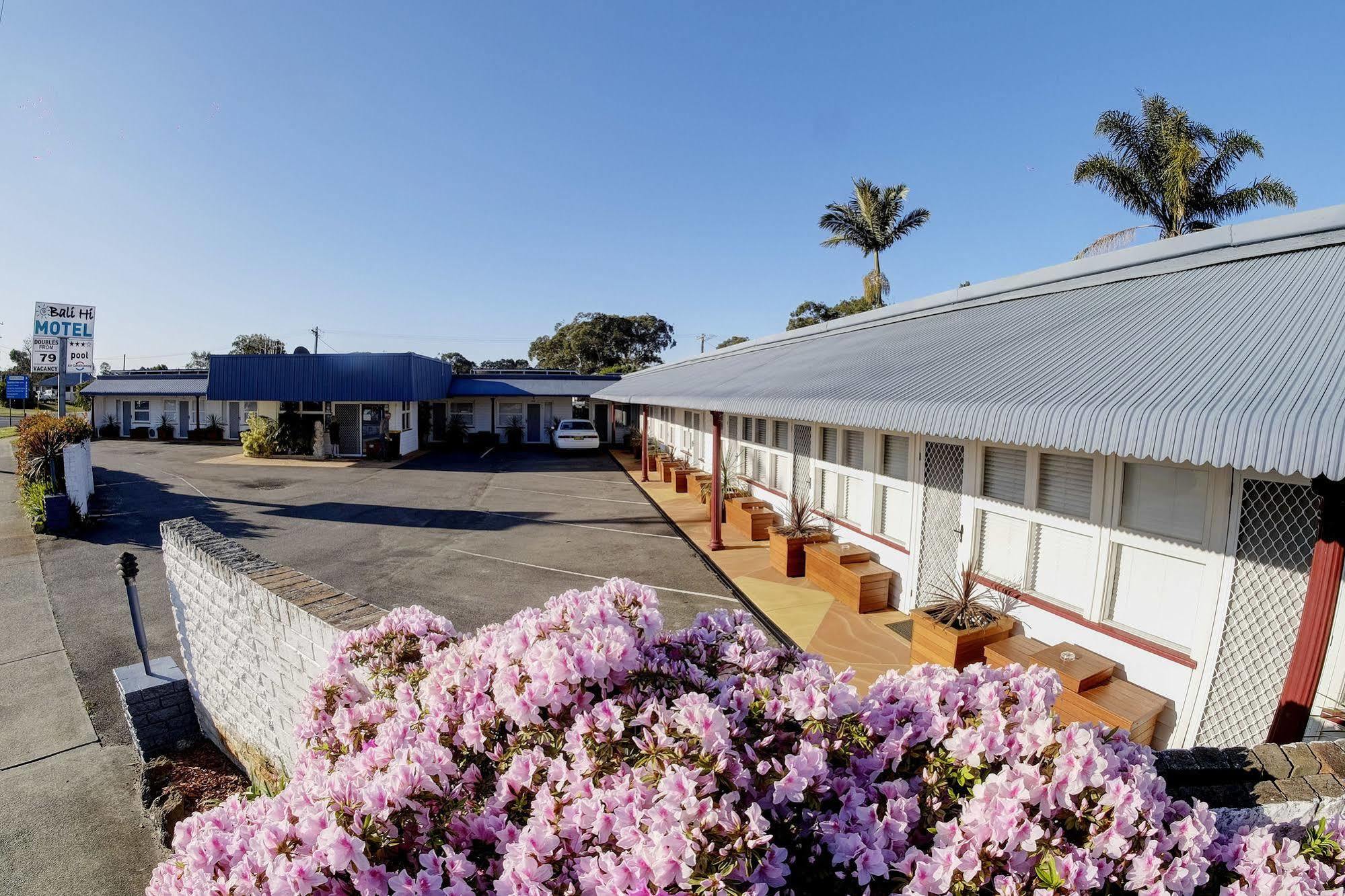 Bali Hi Motel Tuncurry Buitenkant foto