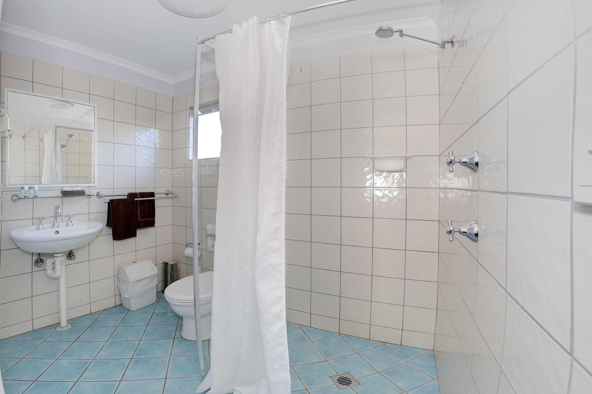 Bali Hi Motel Tuncurry Buitenkant foto