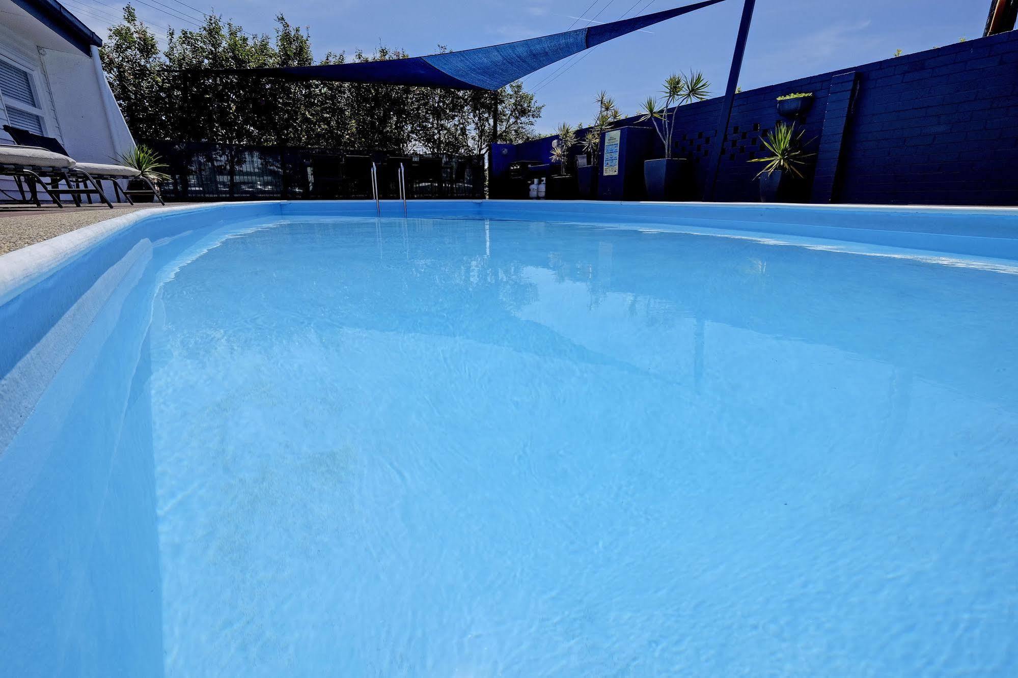 Bali Hi Motel Tuncurry Buitenkant foto